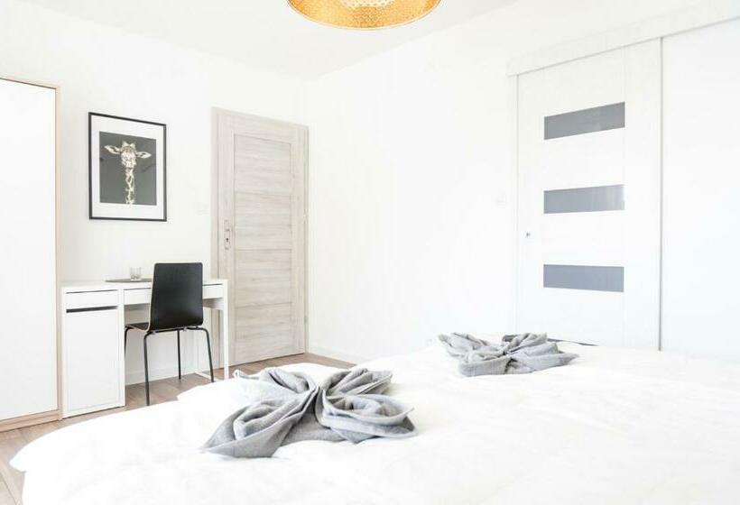 Номер Стандарт, Hostel 66