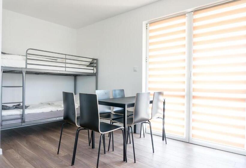 Семейный Номер, Hostel 66