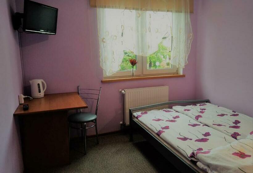 Студио Стандарт с Балконом, Na Skwerku