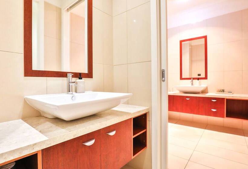 ２ベッドルームアパートメント, Indulge Apartments   Langtree