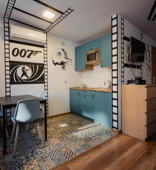 Трехместный Номер Комфорт, Good Times House