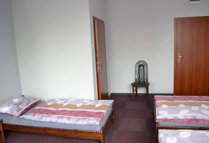 标准四人间共用浴室, Hostel Mikołajczyka59