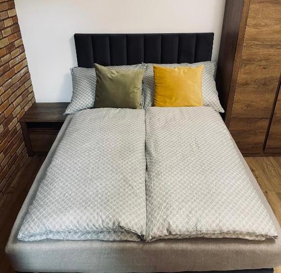 Апартаменты 1 Спальня, Route 7 Rooms