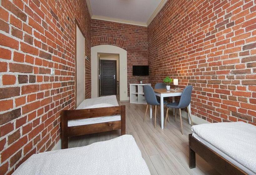 Номер Стандарт Трехместный, Vanilla Hostel Wrocław
