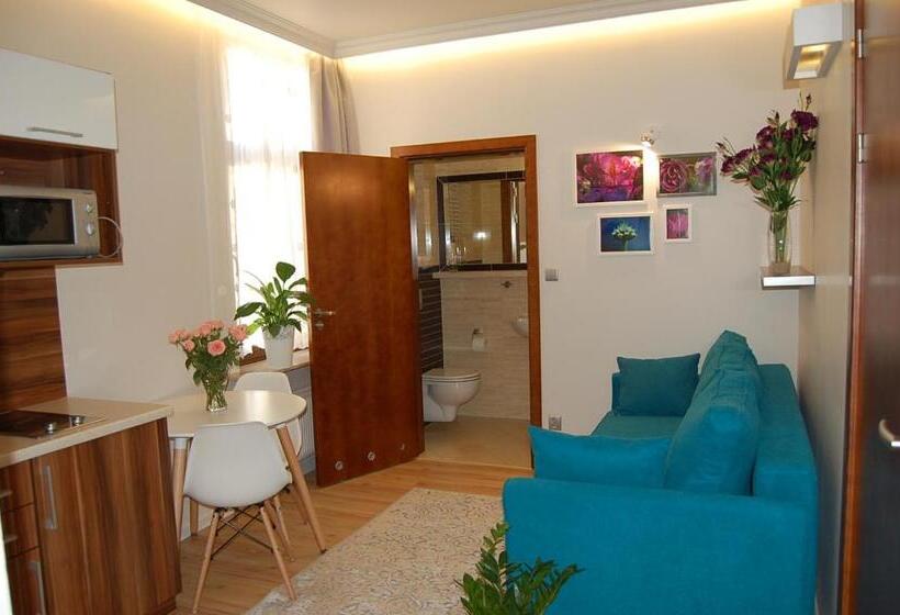 Семейные Апартаменты, Villa Star