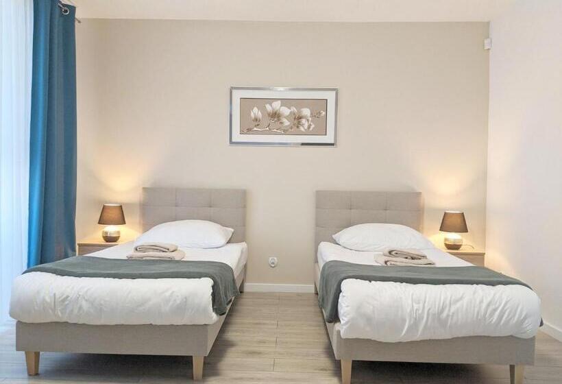 标准三人间, H2u Lux Hostel Dla Ciebie