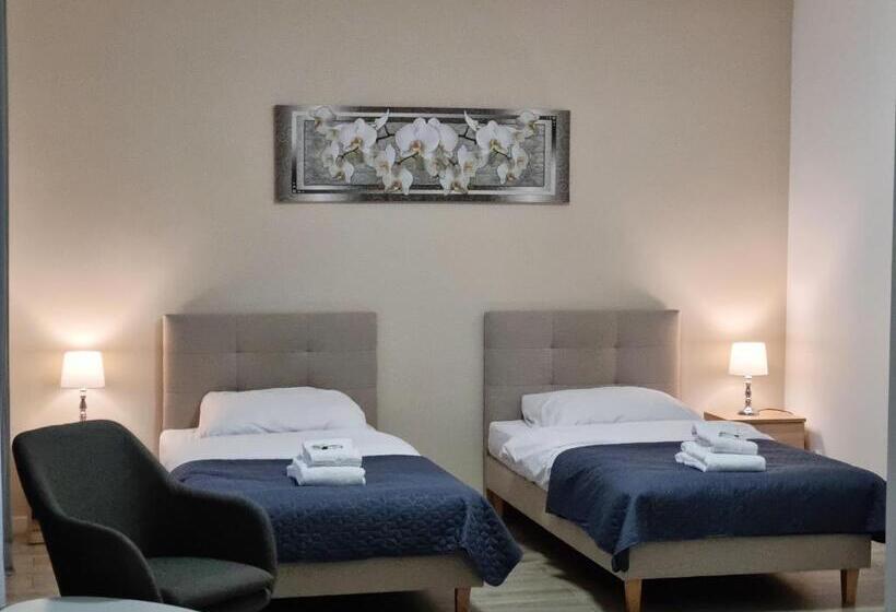 标准三人间, H2u Lux Hostel Dla Ciebie