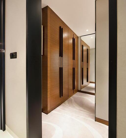 استودیوی استاندارد, Asiana Grand
