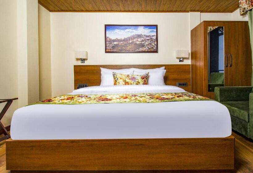 Люкс с Балконом, Mount Lungta Boutique Hotel & Spa