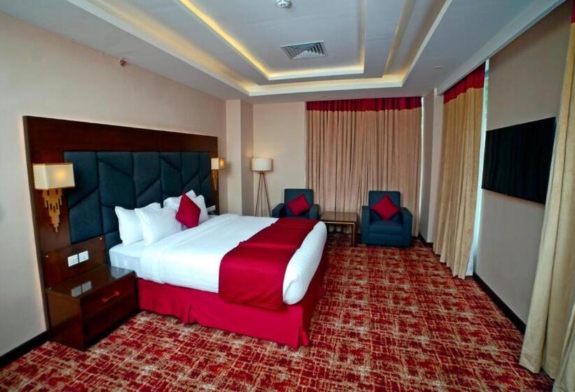 سوییت, Ramada By Wyndham Murree Lower Topa Resort