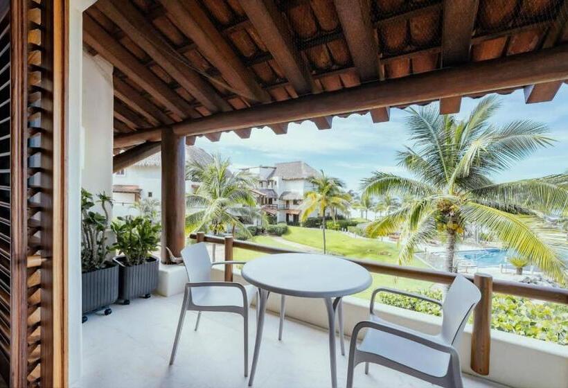 ジュニアスイート, Residences At Las Palmas