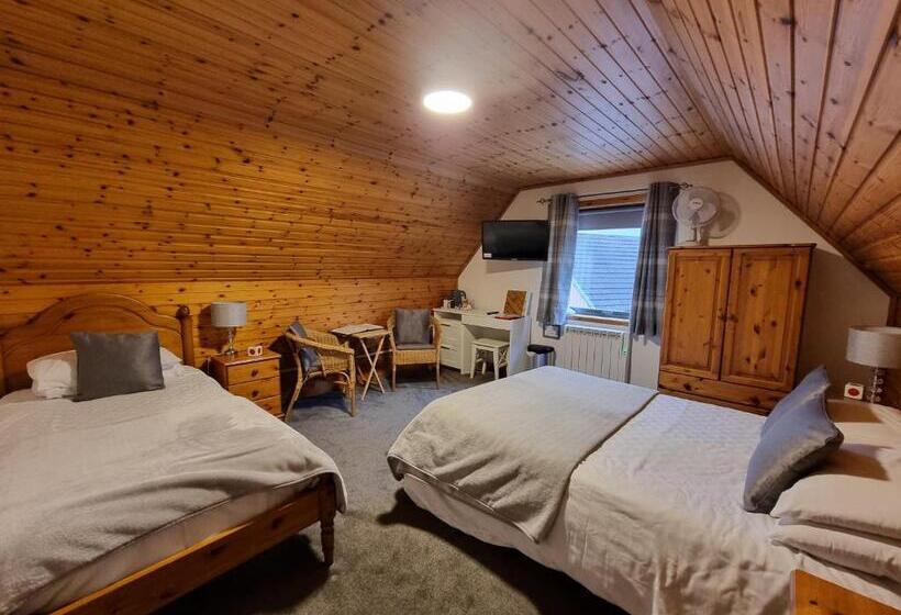 اتاق استاندارد سه نفره, Carn Mhor Bed And Breakfast