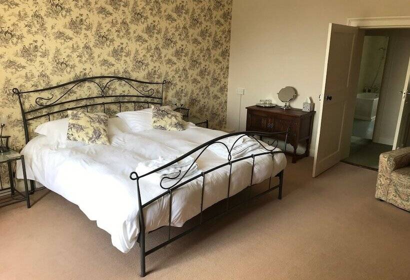 اتاق لوکس با تخت بزرگ, Manor Farm B&b