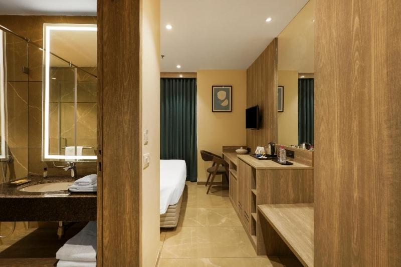Трехместный Номер Классика, Sunday Hotel Vadodara