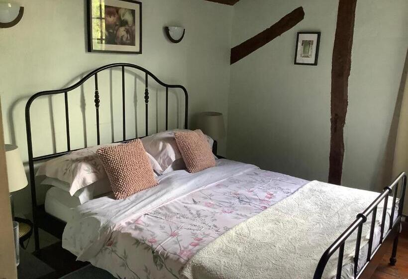 Номер Стандарт, No. 5 Plaisance   Room 2