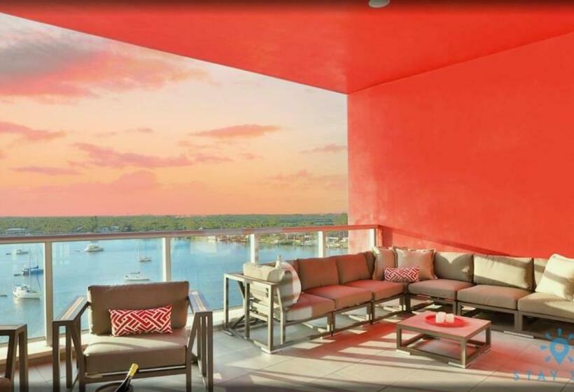 خانه 1 خوابه, Coolest Apartment Rooftop Pool Hot Tub