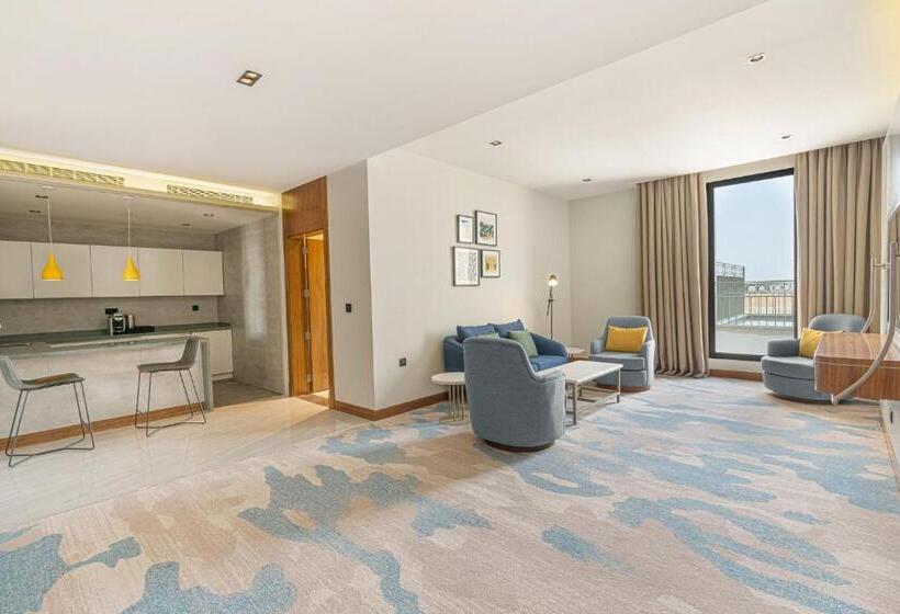 سوییت, Holiday Inn Riyadh The Business District, An Ihg