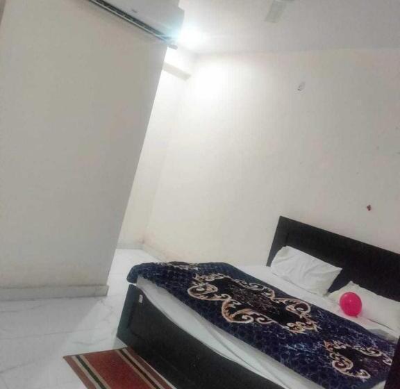 Трехместный Номер Классика, Oyo 80463j Hotal Mannat Valley