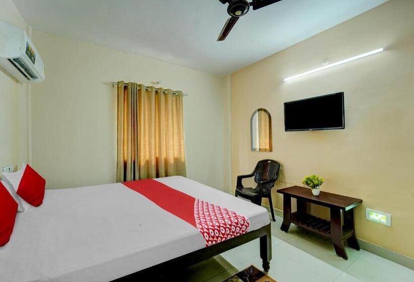Номер Стандарт, Shri Hari Inn