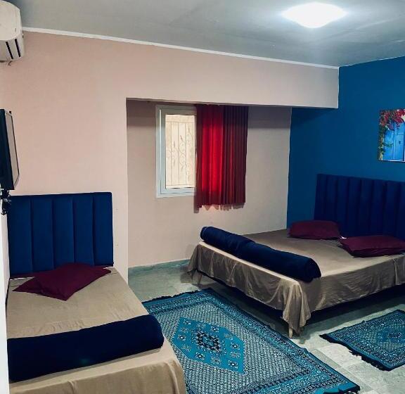 اتاق استاندارد سه نفره, Dar Ali