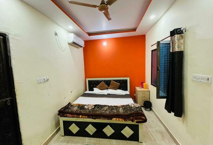 Номер Deluxe, Shri Ram Bhavan