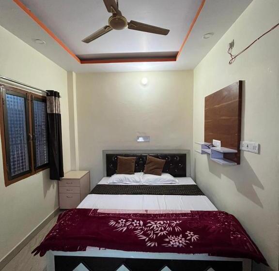 Номер Deluxe, Shri Ram Bhavan