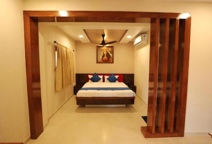 Люкс Повышенной Комфортности, Raaj Resort
