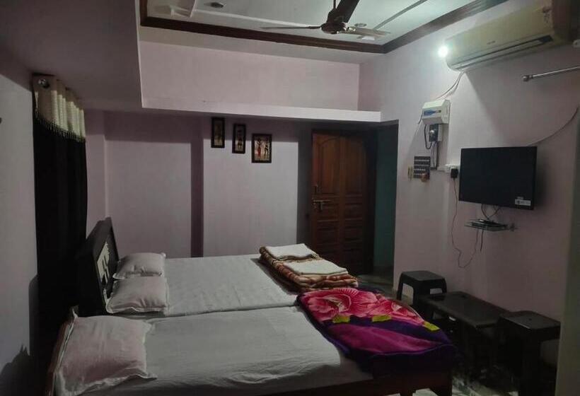 Семейный Номер, Vrundavan Resort, Narmada