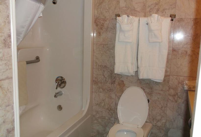 스탠다드 룸, Days Inn & Suites By Wyndham Lake Okeechobee