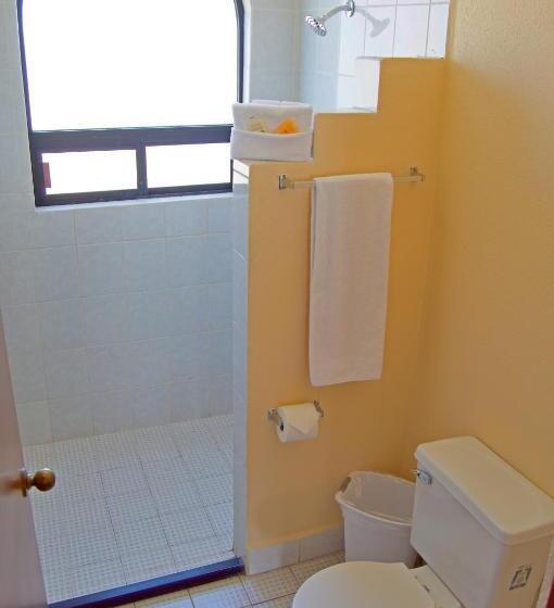 דירת שני חדרים, Sunrock Hotel and Suites