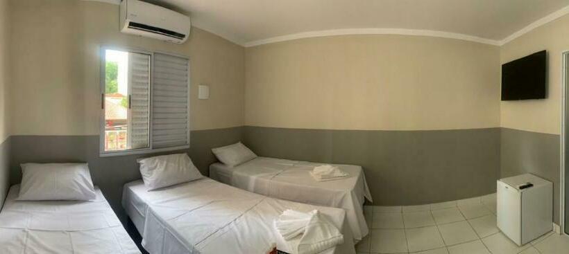 اتاق استاندارد سه نفره, Barão Ribeirão