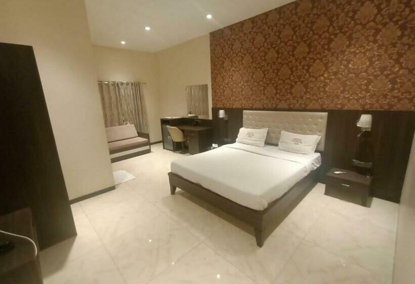 Номер Deluxe, Shubham Inn