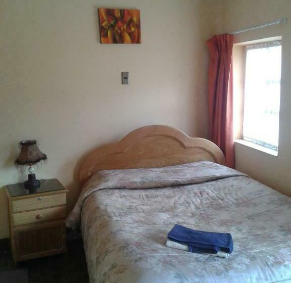 اتاق خانوادگی, Hostal Isidoros