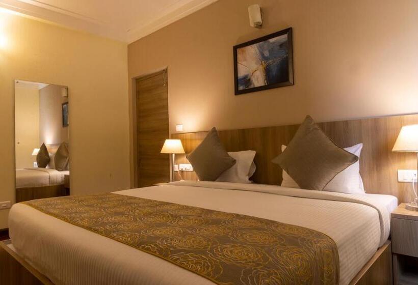 Люкс 2 Спальни, Starlit Suites Tirupati