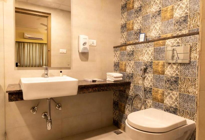 Апартаменты 2 Спальни, Starlit Suites Tirupati