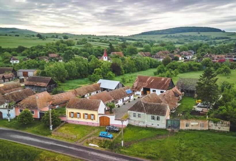 Дом 3 Спальни, Chalet Giuel