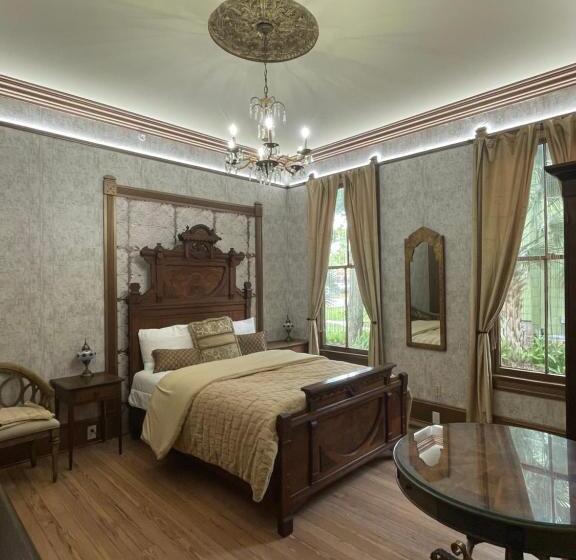 اتاق لوکس, 1001 Nights Historic Bed And Breakfast Adults Only