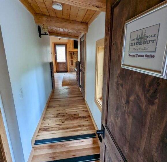 Люкс Superior, Jackson Hole Hideout