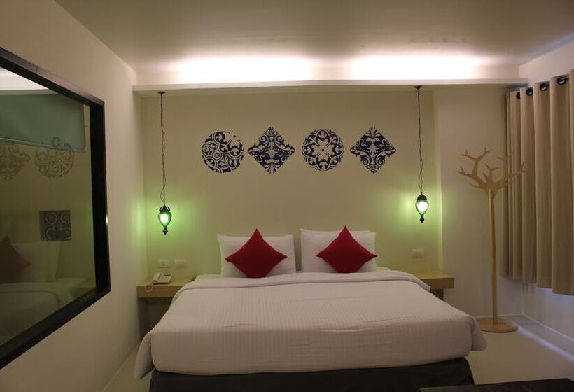 디럭스 룸, Acca Patong Apartments