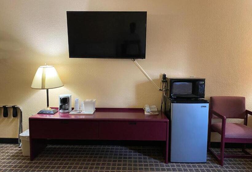 Номер Стандарт, America S Stay Inn Stewartville