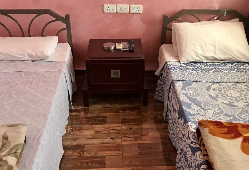 اتاق استاندارد, Sun Rise Hotel & Hostel & Tours