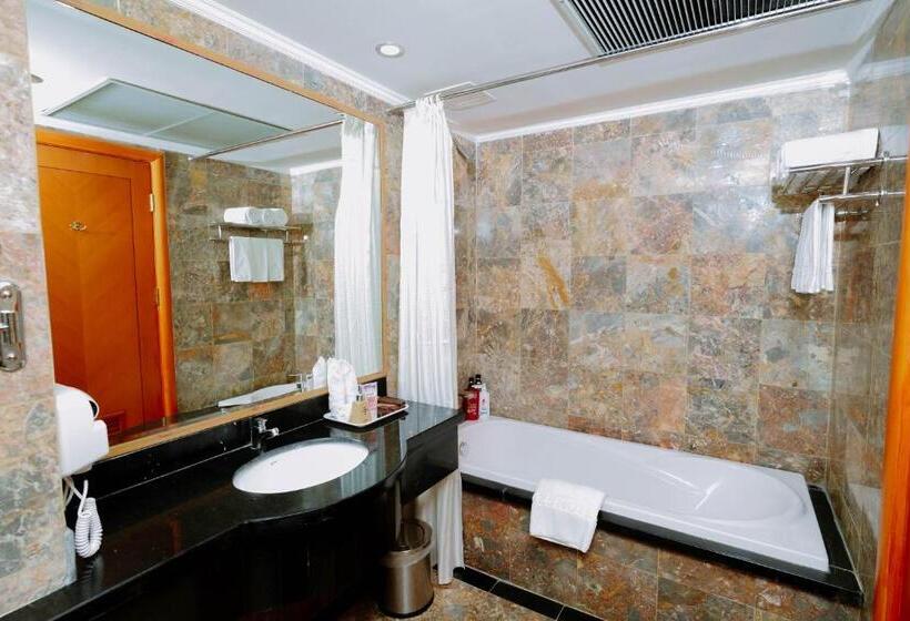 سوییت, A25 Luxury