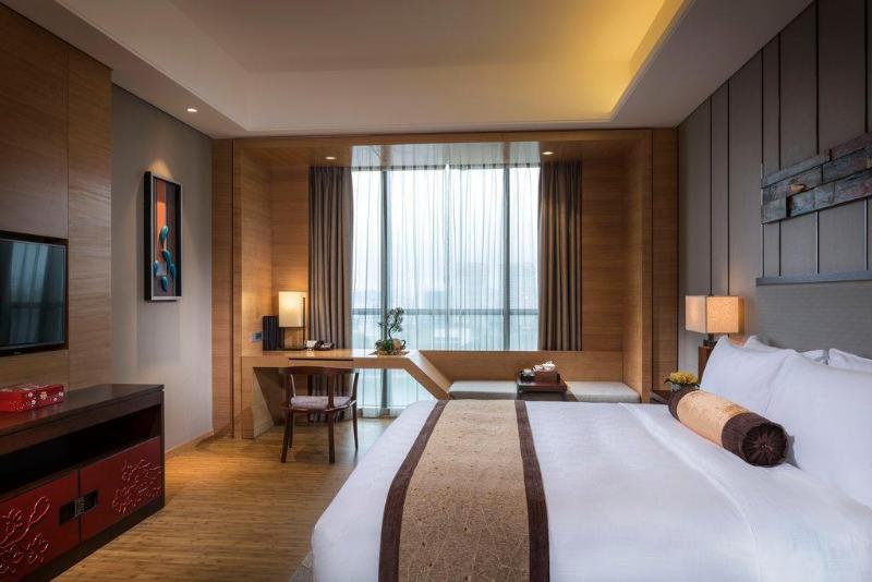 Стандартный Номер Кровать Кинг, Hualuxe Yangjiang City Center, An Ihg