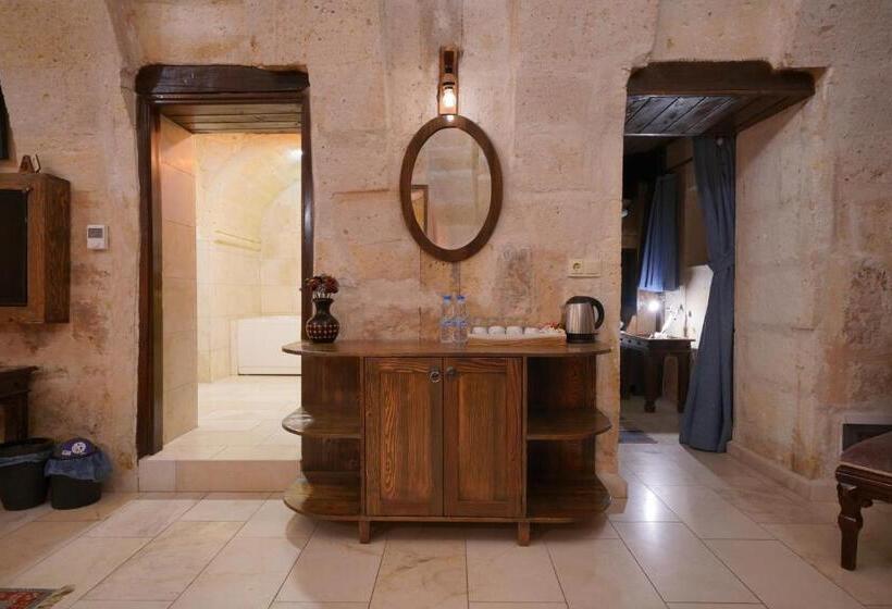 스위트 킹사이즈 침대, Mira Cappadocia