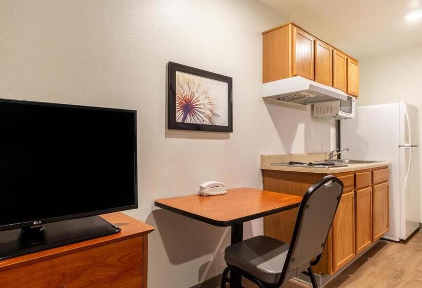 חדר סטנדרט מותאם לאדם עם מוגבלויות, Woodspring Suites Houston Baytown