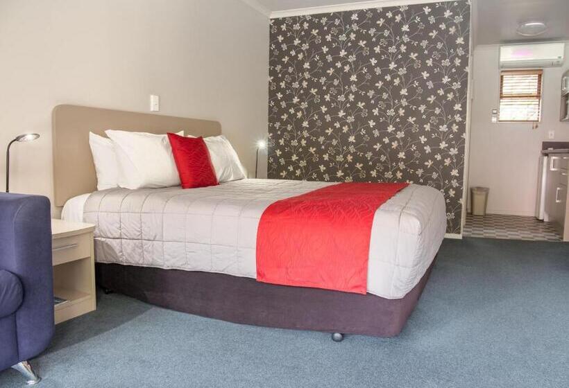 Студия Стандарт, Asure Scenic Route Motor Lodge