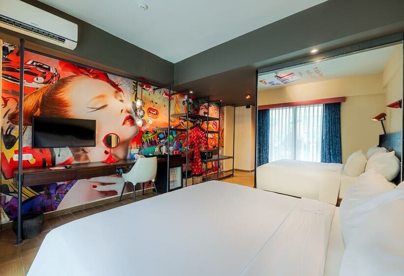 استودیوی استاندارد, Viva Dash Hotel Seminyak