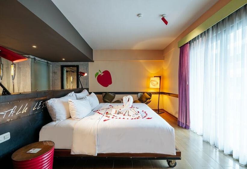 Номер Deluxe Вид на Бассейн, Viva Dash Hotel Seminyak