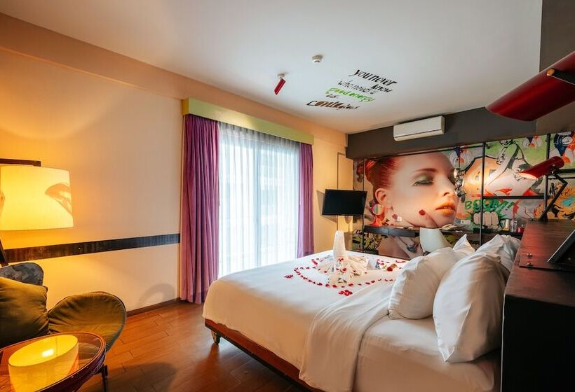 Номер Deluxe Вид на Бассейн, Viva Dash Hotel Seminyak