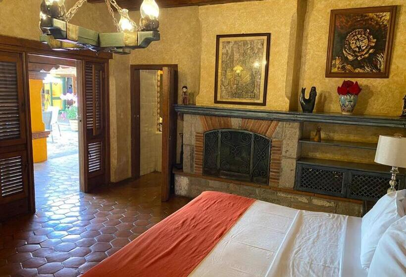 اتاق لوکس با تخت بزرگ, La Joyita Cuernavaca